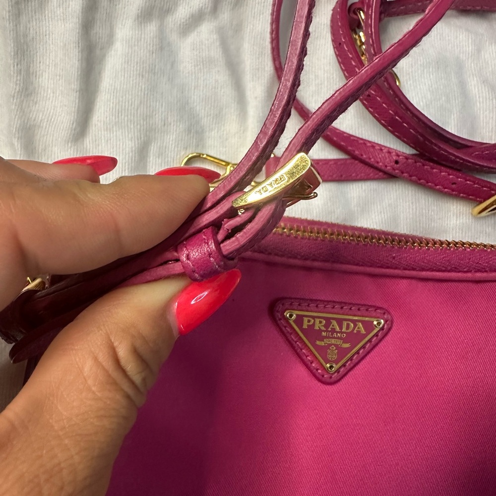 Prada Fuchsia Crossbody Bag with Nylon Material and Signature Logo - Picture 6 of 12